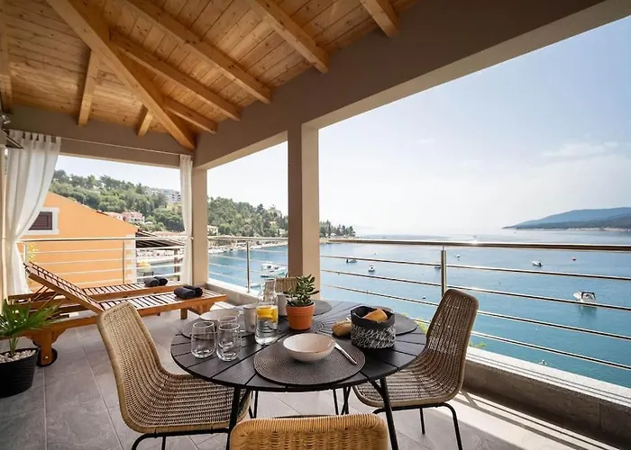 Nika Seafront - Rabac, Istria Apartman