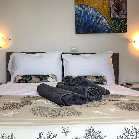 Seafront 2-bedroom Nika - Rabac
