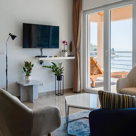 アパート Nika Seafront - Rabac, Istria *